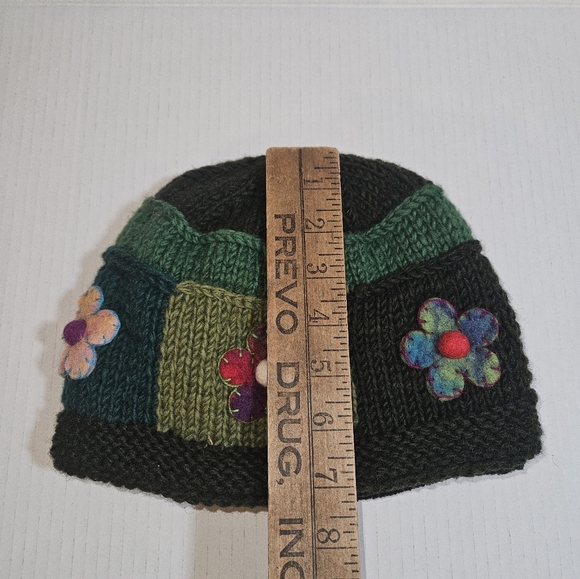 NEW Crochet Knit Felt Flowers stained glass windows beanie hat wool - Picture 12 of 14